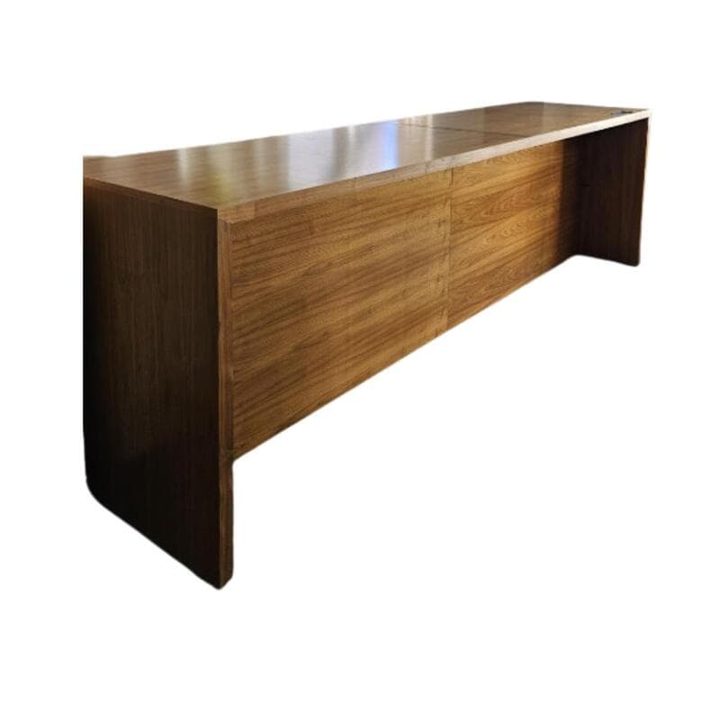 Bar-Height Collaboration Table
